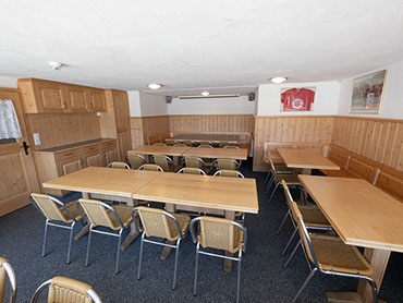 Bildbeschreibung: separater Raum Speisesaal mit 40 Sitzplätzen.